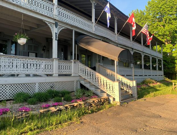 Auberge Lakeview Inn hotel detail image 2