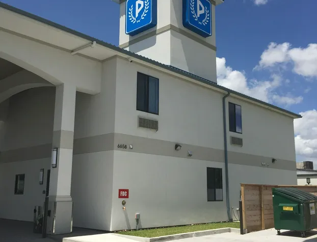 Palace Inn Gulfgate hotel detail image 2