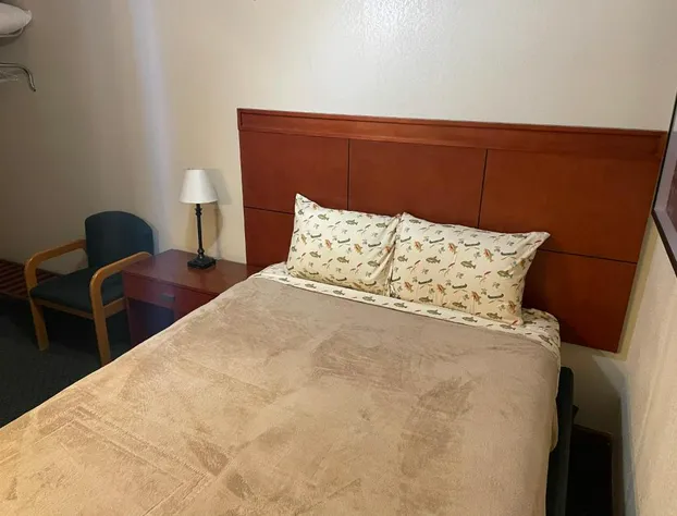 Hunter's Friend Resort hotel detail image 1
