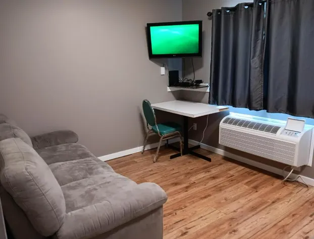 Hinton Highway Inn hotel detail image 3