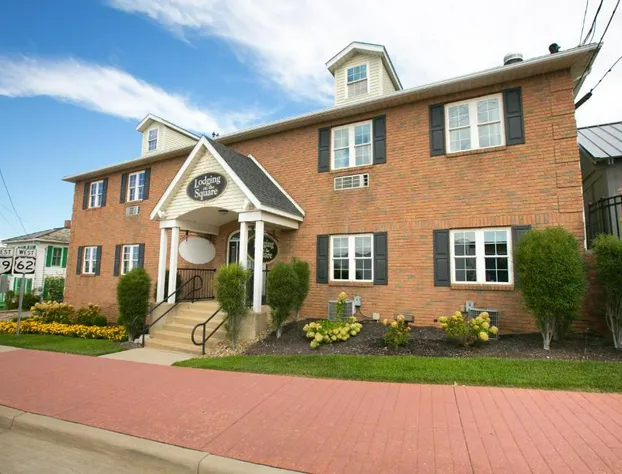 Lodging on the Square hotel detail image 3