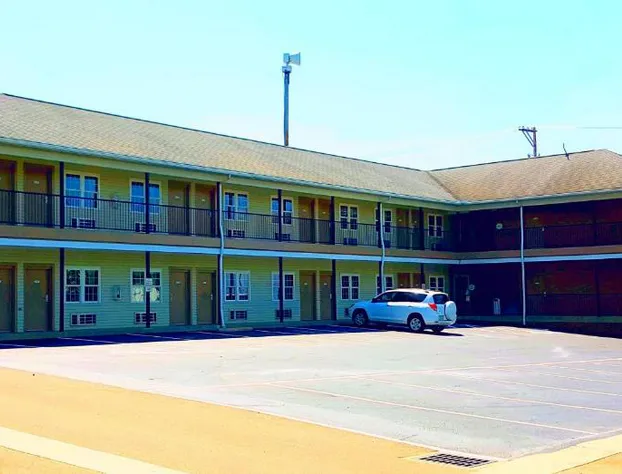 Lodging on the Square hotel detail image 1