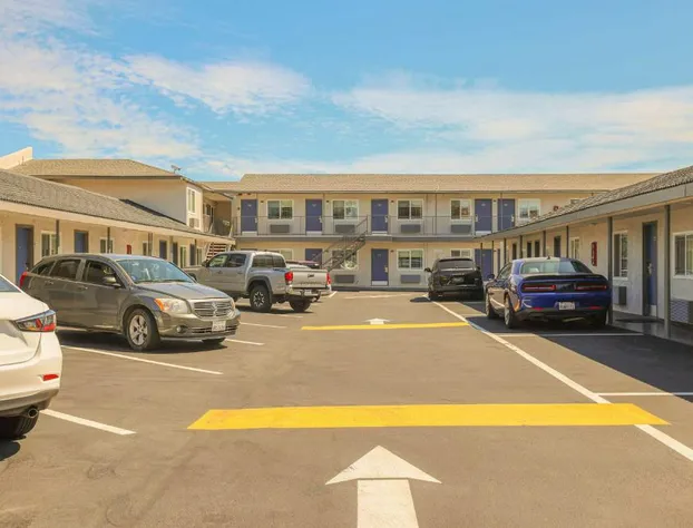 Motel 6 Tustin, CA – Orange County hotel detail image 1