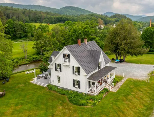 Woodbridge Inn hotel detail image 1