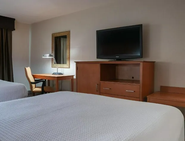 American Inn and Suites Ferndale hotel detail image 4