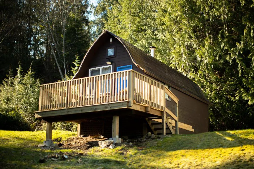 Backeddy Resort and Marina hotel hero