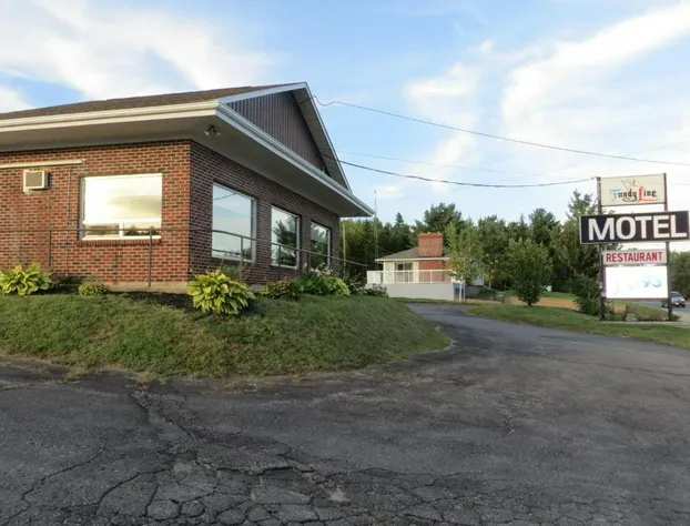 Fundy Line Motel hotel detail image 2