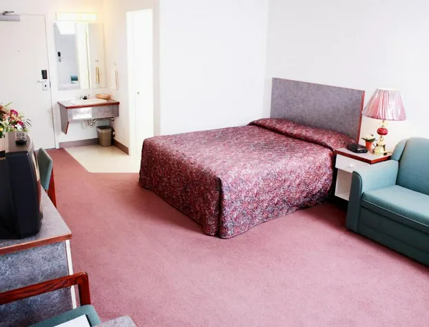 Country Club Inn hotel detail image 4