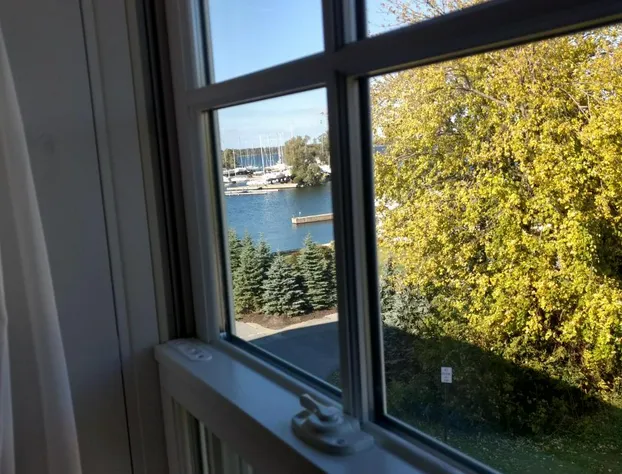 Harbor House Inn hotel detail image 3