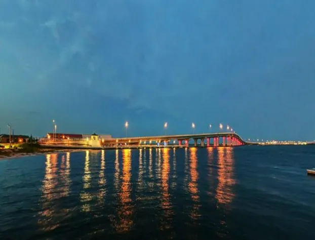 Pier 4 Hotel hotel detail image 3