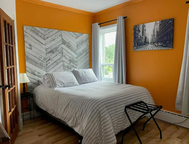 Auberge Les Deux Tours hotel detail image 4