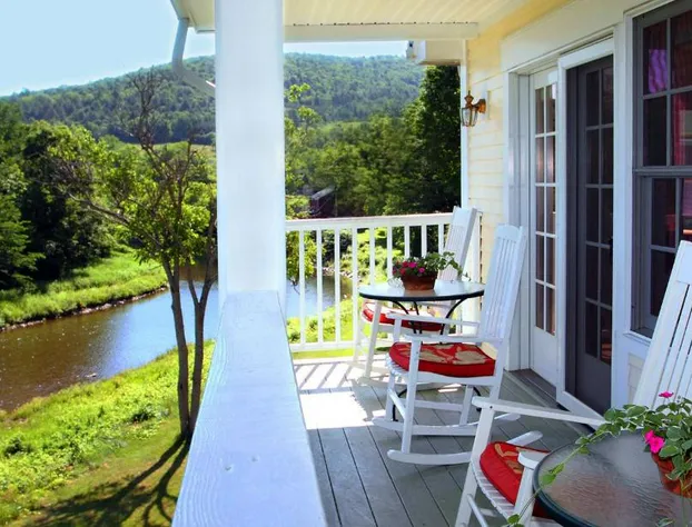 The Shire Woodstock hotel detail image 4