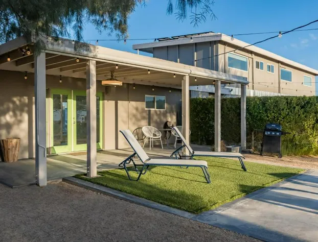 Desert Hot Springs Inn hotel detail image 1