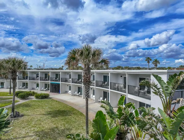 Seahorse Oceanfront Inn hotel detail image 1