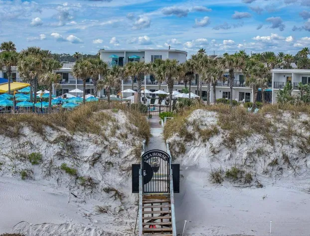 Seahorse Oceanfront Inn hotel detail image 2