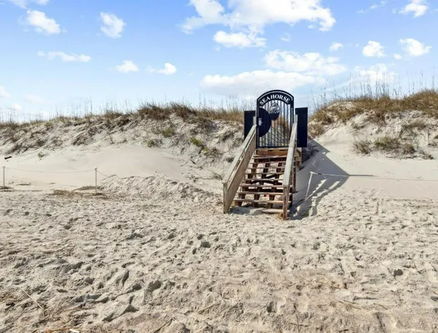 Seahorse Oceanfront Inn hotel detail image 3