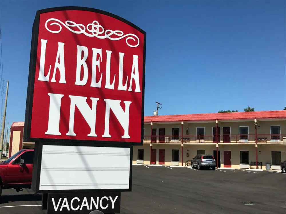 La Bella Inn hotel hero