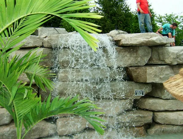 Commodore Resort hotel detail image 1