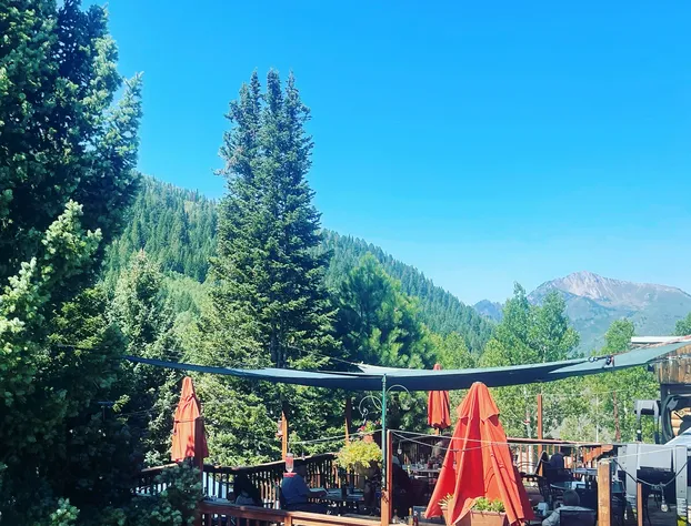 Silver Fork Lodge and Restaurant hotel detail image 2