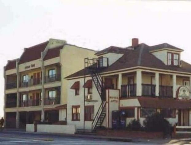 Ocean Cove Motel hotel detail image 1
