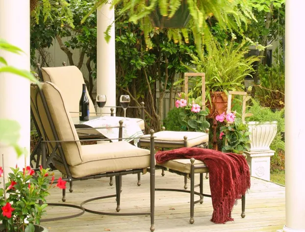 White Doe Inn hotel detail image 3