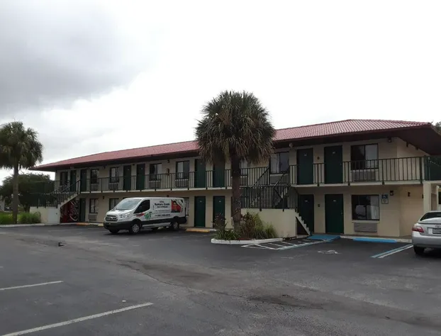 Riviera Motel hotel detail image 4