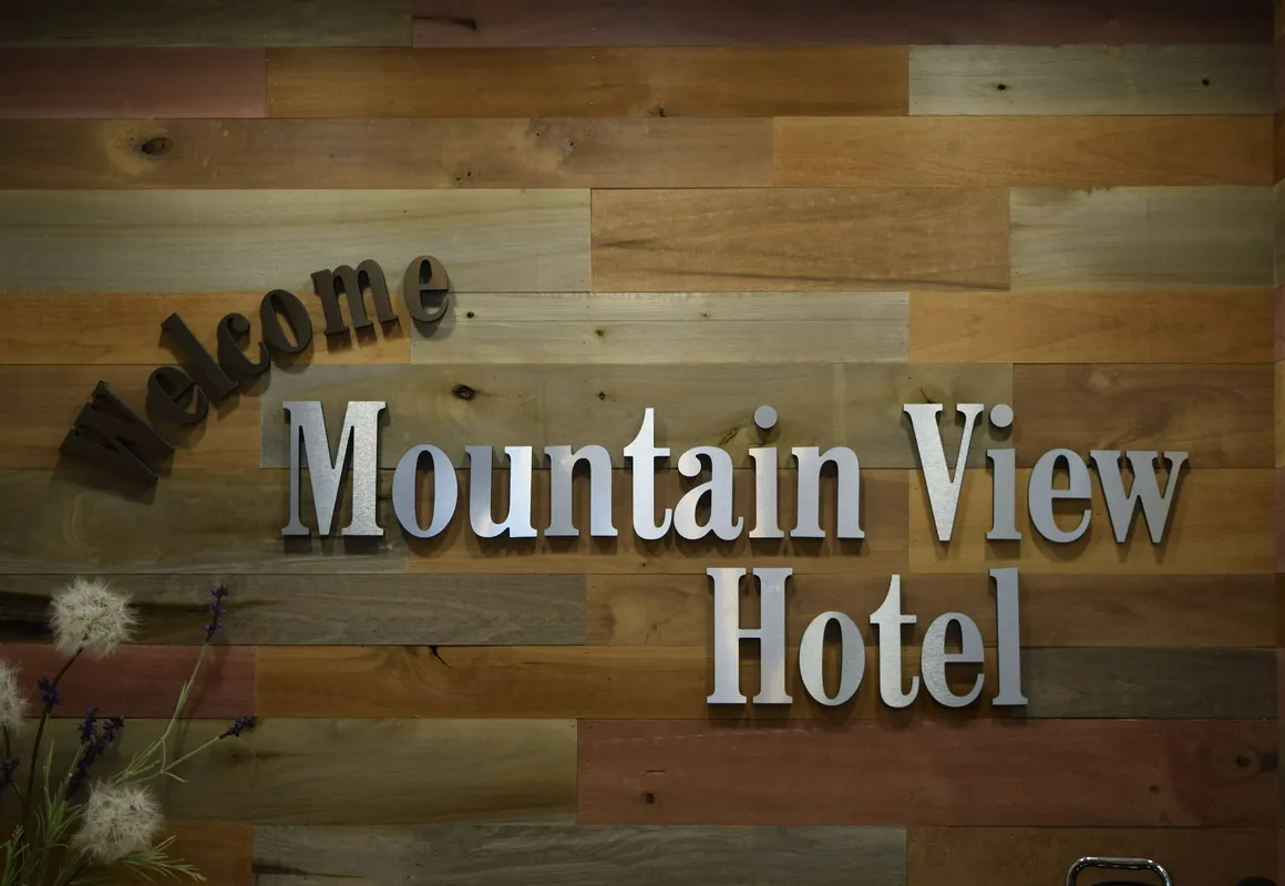 Mountain View Hotel hotel hero