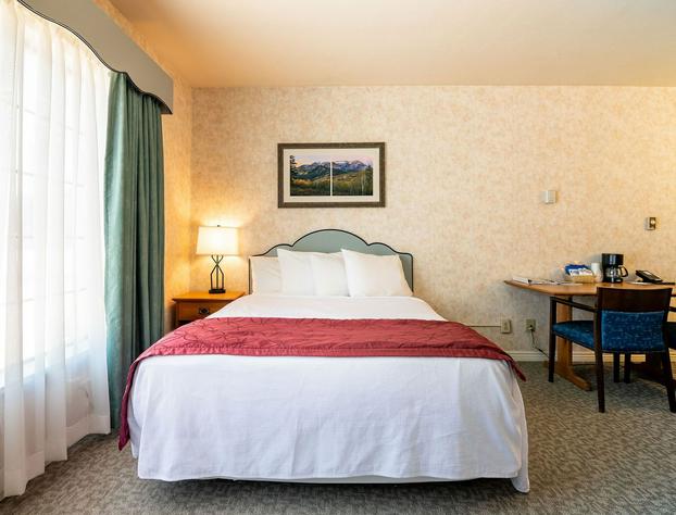 Swiss Alps Inn hotel detail image 4