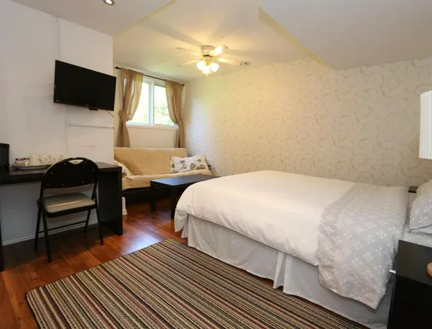 Cedar Drive Inn hotel detail image 2