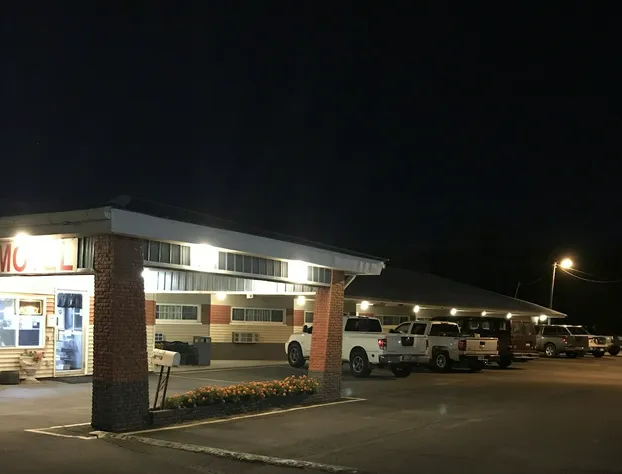 Economy Inn Motel hotel detail image 3