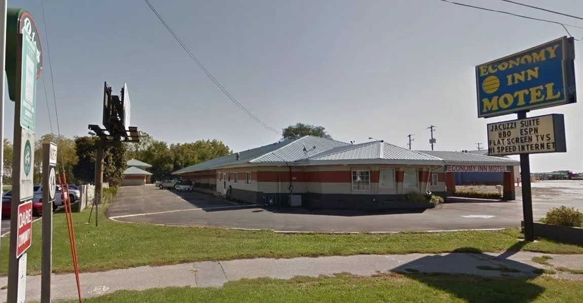 Economy Inn Motel hotel hero