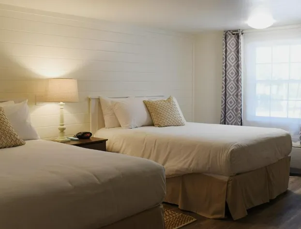 Sandwich Inn and Suites hotel detail image 4