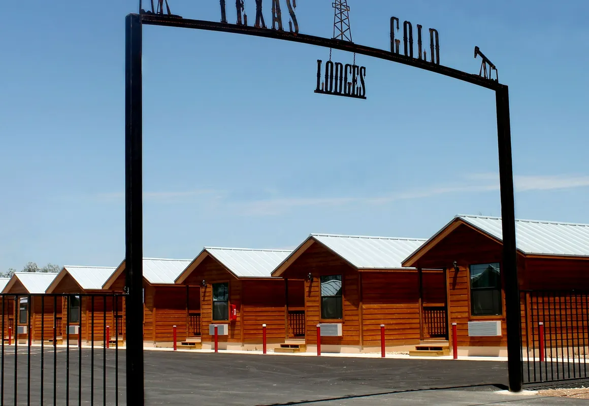 Texas Gold Lodges hotel hero