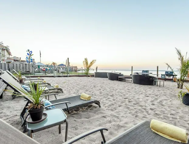 The Palms Hotel Fire Island hotel detail image 4