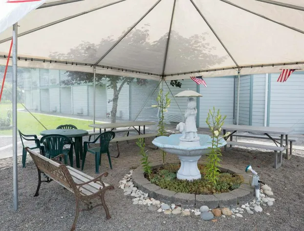 The Dew Drop Inn Motel hotel detail image 3