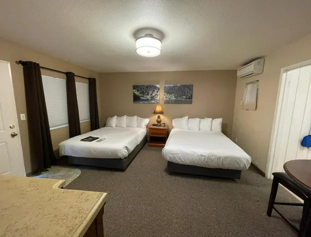 Indian Creek Lodge hotel detail image 2