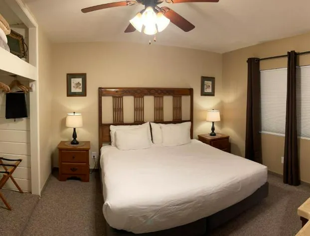 Indian Creek Lodge hotel detail image 4