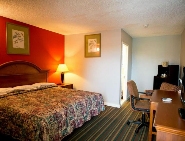 Scottish Inn and Suites hotel detail image 2