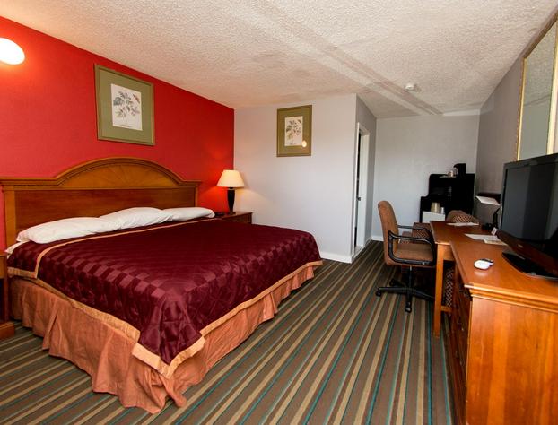 Scottish Inn and Suites hotel detail image 4