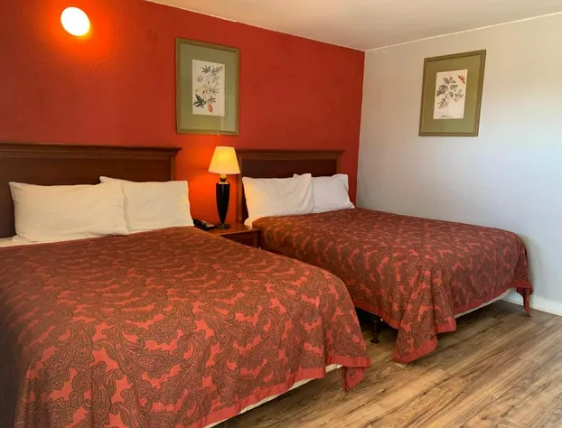 Scottish Inn and Suites hotel detail image 4