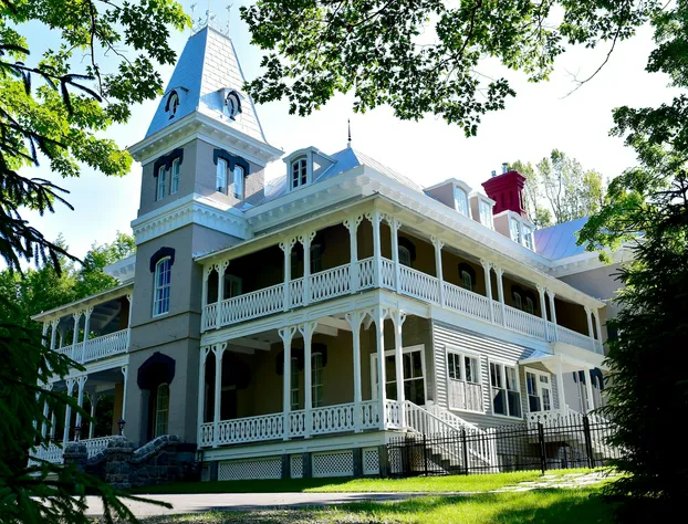 Manoir Maplewood hotel detail image 4