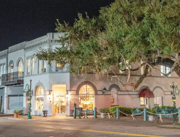 Oak Tree Hotel hotel detail image 3