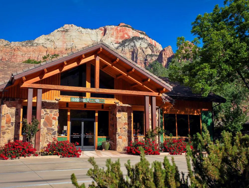 Flanigan's Resort and Spa hotel hero