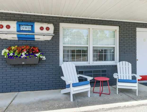 Iron Masters - Inn on Main hotel detail image 1