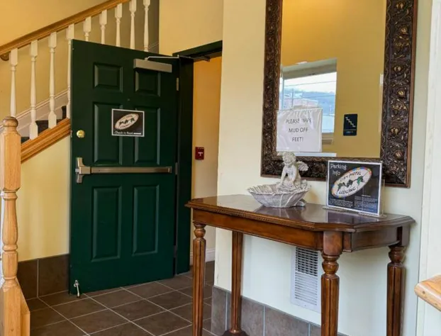 The City Hotel Bar & Grill hotel detail image 4