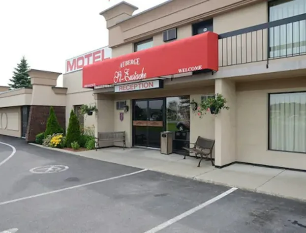 Motel St-Eustache hotel detail image 1