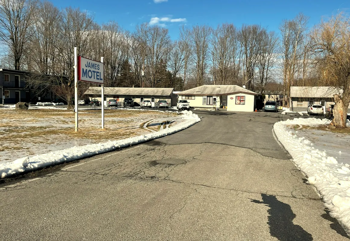 James Motel hotel hero