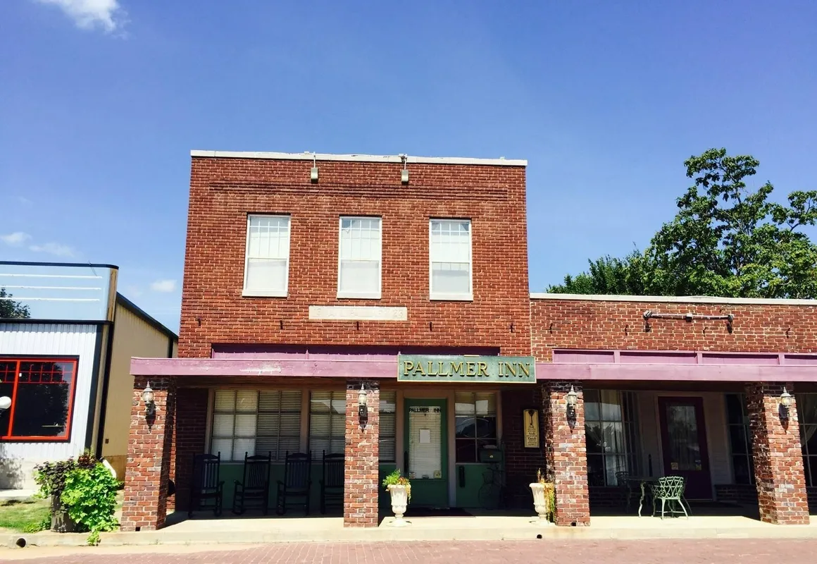 The Pallmer Inn hotel hero