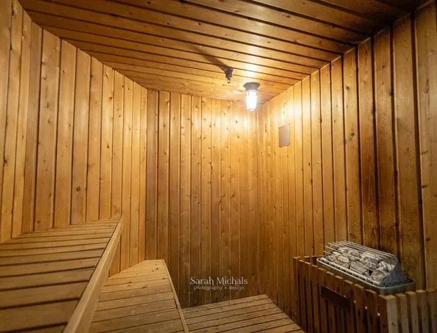 Mountain Host Motor Inn hotel detail image 3