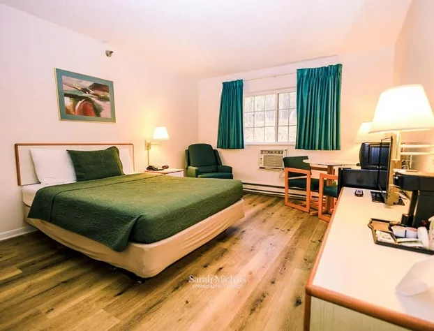 Mountain Host Motor Inn hotel detail image 4